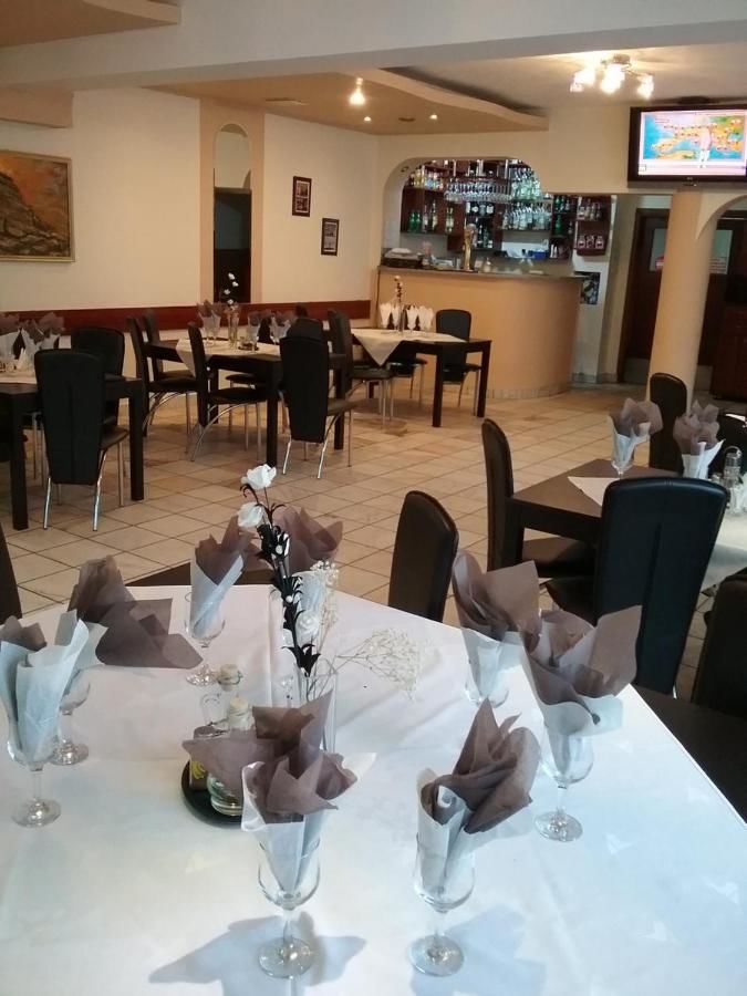 Гостевой дом Pensiune Restaurant Sfinx Буштени-16